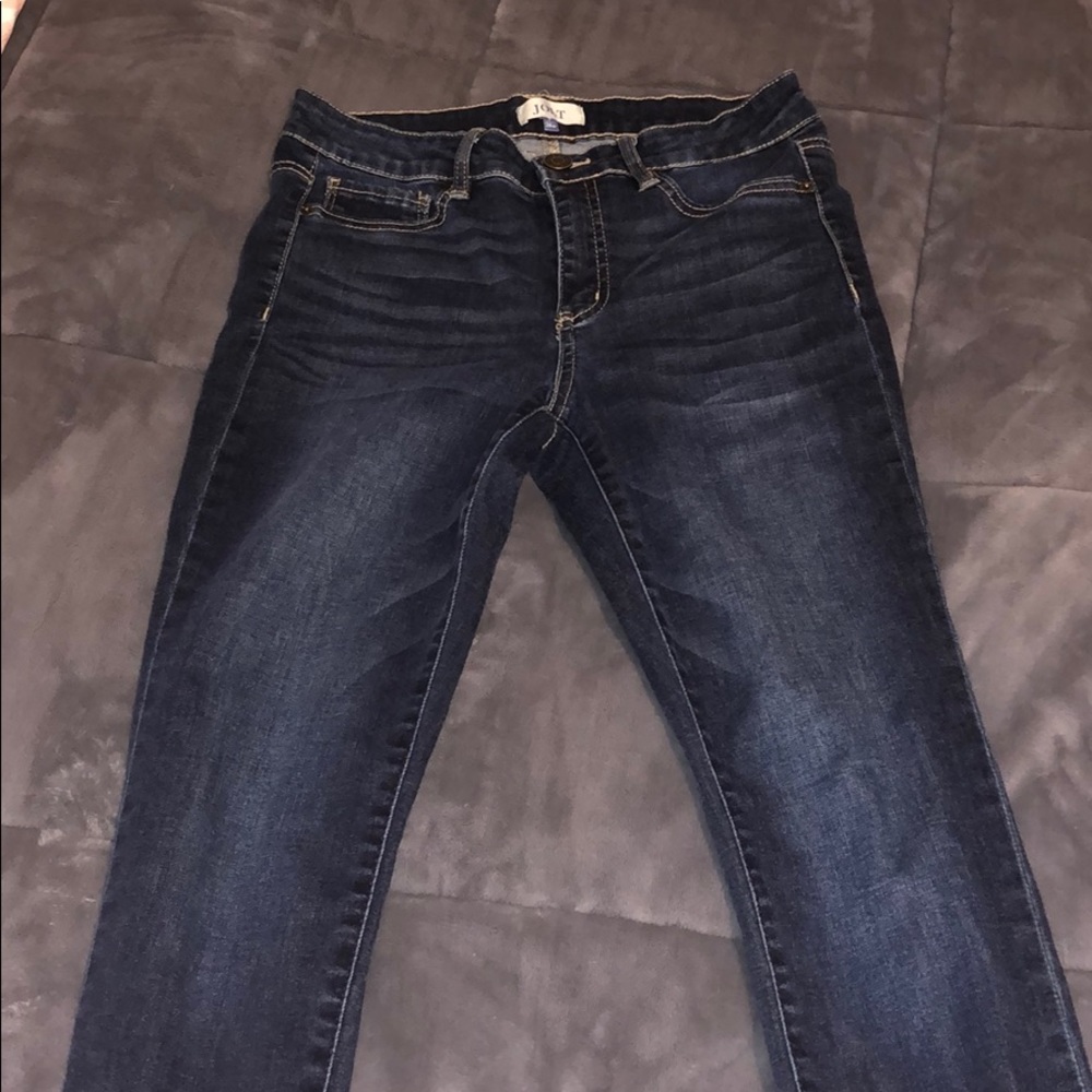 Size 7/28 jeans